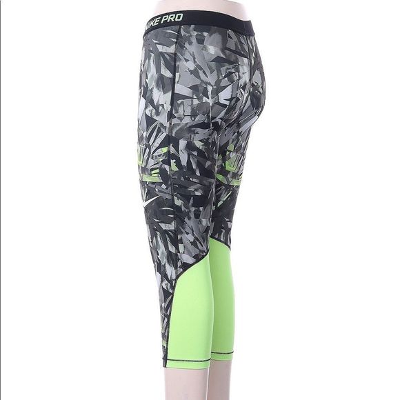 NIKE Pro Painted Palms Allover Print Capri Pant Leggings Gym Runing Compression - Picture 9 of 9